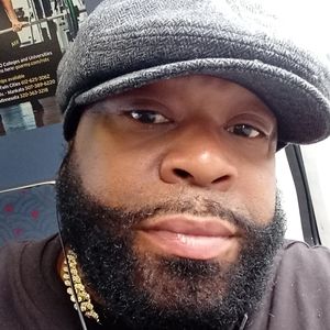 Meet your Posher, Curtis